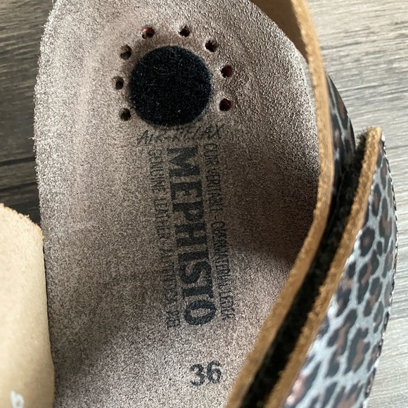 Mephisto Women's Cheetah Hook & Loop Sandals Size 6 Adjustable Leather - Picture 2 of 15